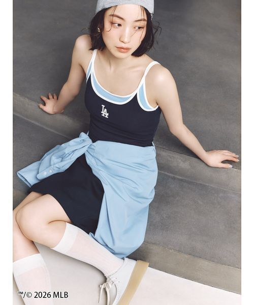 SNIDEL(スナイデル)の「【MLB】レイヤードカップイントップス(キャミソール・レディース・グレー/ネイビー/バーガンディー・F)」の10枚目の写真