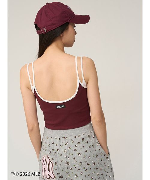 SNIDEL(スナイデル)の「【MLB】レイヤードカップイントップス(キャミソール・レディース・グレー/ネイビー/バーガンディー・F)」の18枚目の写真