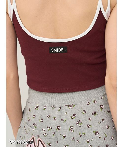 SNIDEL(スナイデル)の「【MLB】レイヤードカップイントップス(キャミソール・レディース・グレー/ネイビー/バーガンディー・F)」の21枚目の写真