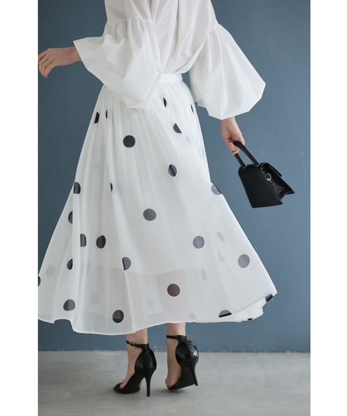 cawaii（カワイイ）の「ドット柄舞うシアーミディアムスカート（スカート・レディース・ホワイト・FREE）」の16枚目の写真