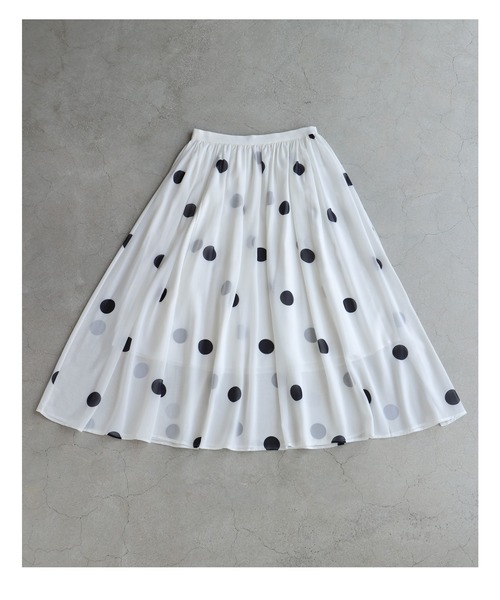 cawaii（カワイイ）の「ドット柄舞うシアーミディアムスカート（スカート・レディース・ホワイト・FREE）」の19枚目の写真