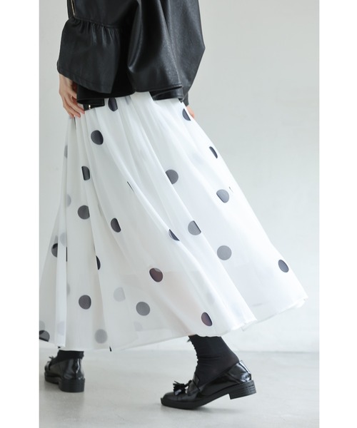 cawaii（カワイイ）の「ドット柄舞うシアーミディアムスカート（スカート・レディース・ホワイト・FREE）」の12枚目の写真