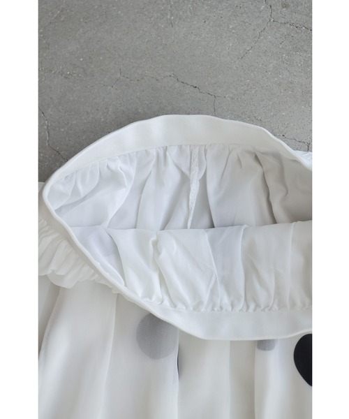 cawaii（カワイイ）の「ドット柄舞うシアーミディアムスカート（スカート・レディース・ホワイト・FREE）」の8枚目の写真