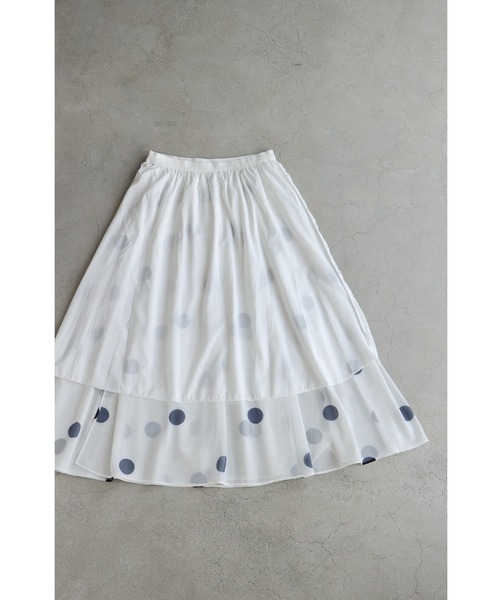 cawaii（カワイイ）の「ドット柄舞うシアーミディアムスカート（スカート・レディース・ホワイト・FREE）」の9枚目の写真