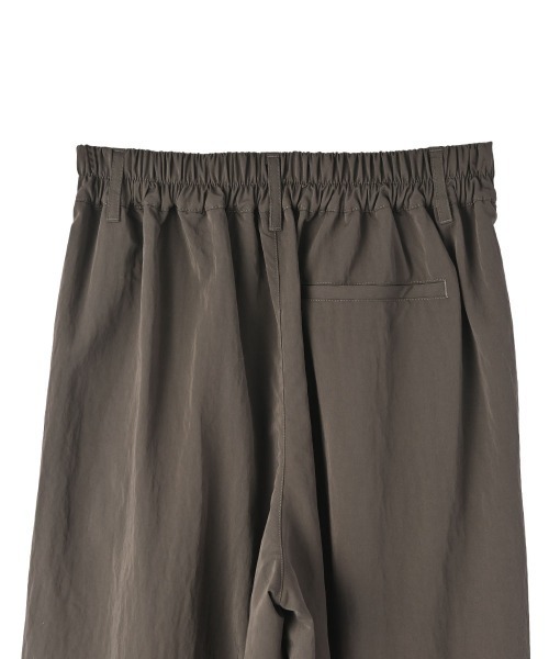marjour（マージュール）の「ALLDAY SEMI WIDE PANTS（その他パンツ・レディース・モカ/ブラック・M）」の4枚目の写真