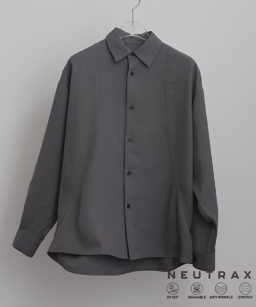 tk.TAKEO KIKUCHI(ティーケータケオキクチ)の「【UVカット/ストレッチ】NEUTRAXシリーズ 長袖シャツ(シャツ/ブラウス・メンズ・グレー/ブラック/ブラウン系その他・03/01/02)」の2枚目の写真