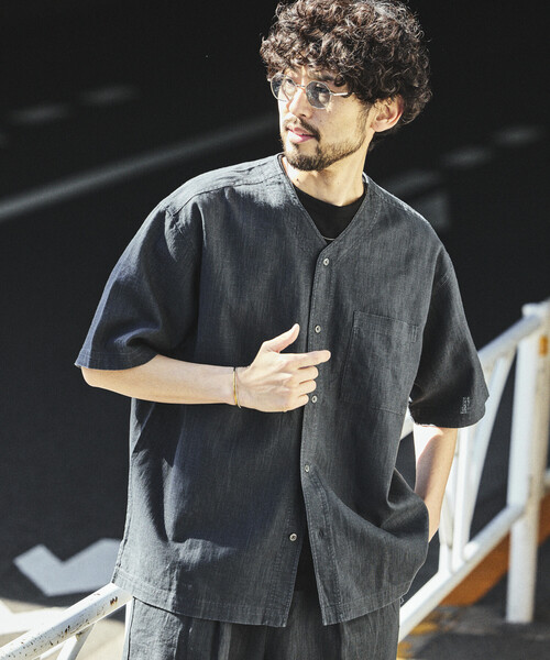 FREAK'S STORE(フリークスストア)の「LINEN COTTON V NECK SHIRT/リネンコットン Vネック シャツ【セットアップ対応】(シャツ/ブラウス・メンズ・ホワイト/ブラウン/ダークブラウン/ベージュ/チャコールグレー/ブラック・MEDIUM/LARGE)」の10枚目の写真