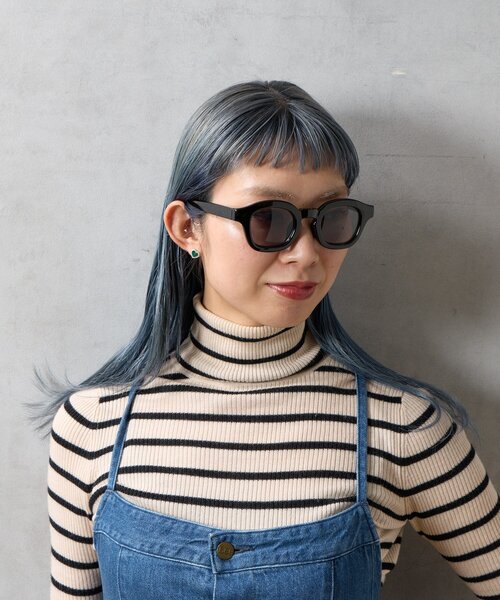 BIRTHDAY BAR(バースデイバー)の「ウェリントンサングラス パデットポーチ付き UVカット(サングラス・レディース・クリア/ブラック・0)」の17枚目の写真