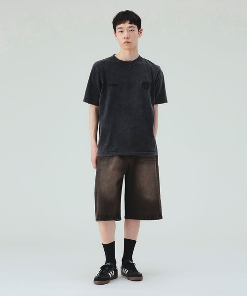 BEAMS HEART(ビームスハート)の「【7/16値下げ】フットボール エンブレム 刺繍 Tシャツ(ユニセックス)(Tシャツ/カットソー・メンズ・ブラウン/ブラック・MEDIUM/LARGE/SMALL)」の3枚目の写真