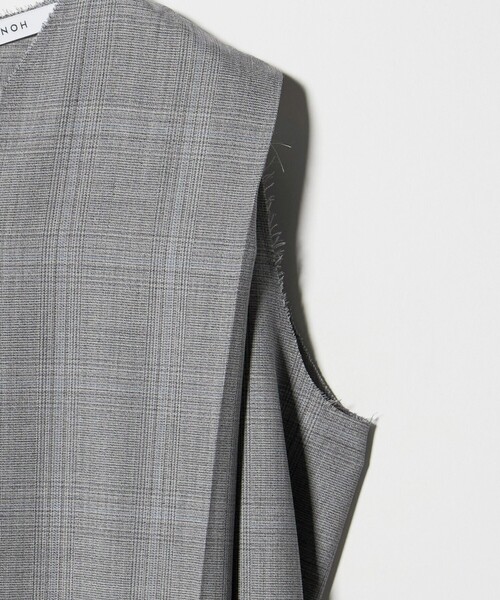 UNITED ARROWS(ユナイテッドアローズ)の「<CINOH>Vネック ドレス(ワンピース・レディース・グレー系・36)」の4枚目の写真