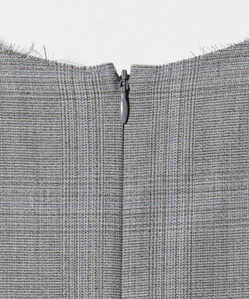 UNITED ARROWS(ユナイテッドアローズ)の「<CINOH>Vネック ドレス(ワンピース・レディース・グレー系・36)」の6枚目の写真