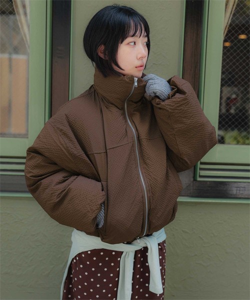 miette(ミエット)の「チェックサッカー中綿ショートジャケット(ブルゾン・レディース・ブラック/アイボリー/ブラウン・FREE)」の3枚目の写真