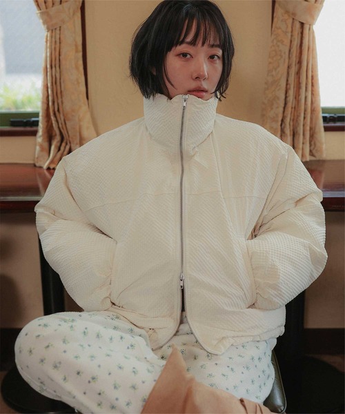 miette(ミエット)の「チェックサッカー中綿ショートジャケット(ブルゾン・レディース・ブラック/アイボリー/ブラウン・FREE)」の9枚目の写真