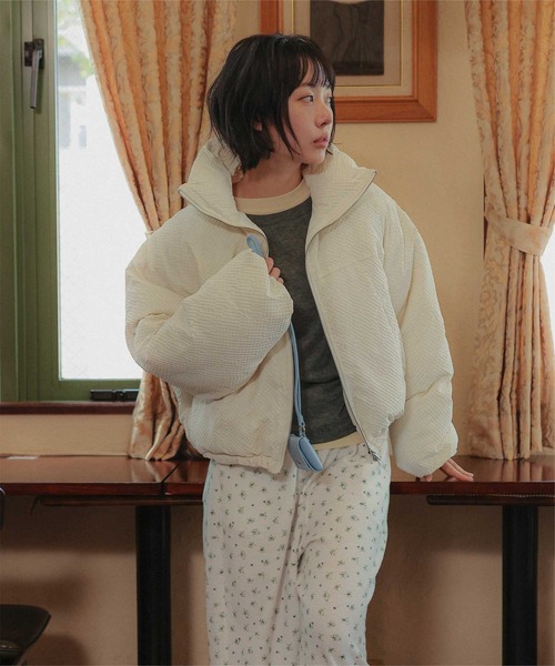 miette(ミエット)の「チェックサッカー中綿ショートジャケット(ブルゾン・レディース・ブラック/アイボリー/ブラウン・FREE)」の12枚目の写真