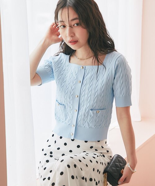 La boutique BonBon（ラブティックボンボン）の「【接触冷感・1枚で決まる！】クールタッチケーブル半袖ニットカーディガン（ニット/セーター・レディース・ネイビー/ホワイト/サックスブルー・FREE）」の3枚目の写真