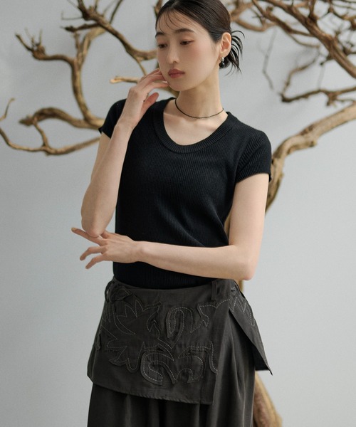 LAULEN（ローレン）の「french sleeve soft rib tops /ソフトリブフレンチスリーブトップス（Tシャツ/カットソー・レディース・オートミール/ミント/チャコールグレー/アイボリー/ブラック・FREE）」の2枚目の写真