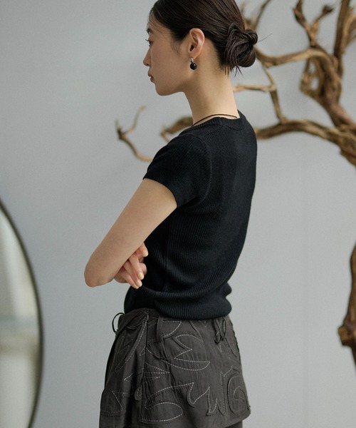 LAULEN（ローレン）の「french sleeve soft rib tops /ソフトリブフレンチスリーブトップス（Tシャツ/カットソー・レディース・オートミール/ミント/チャコールグレー/アイボリー/ブラック・FREE）」の8枚目の写真