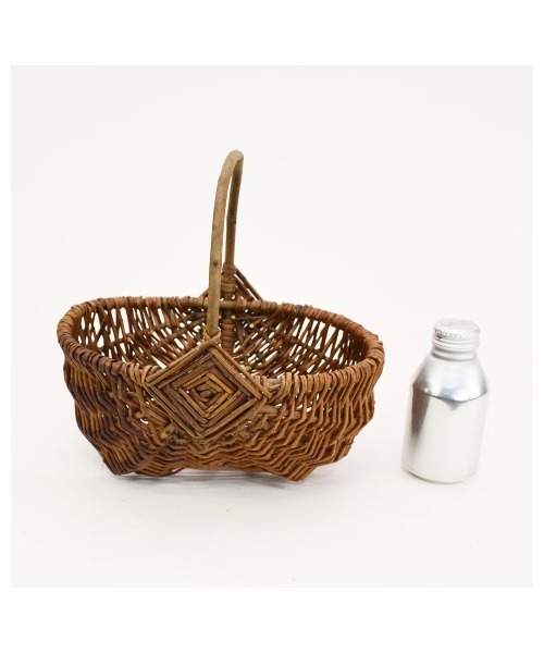 ラタンハウス（ラタンハウス）の「BARK BASKET OVAL 楕円 皮付き柳 バスケット（かごバッグ・レディース・マルチ・FREE）」の6枚目の写真