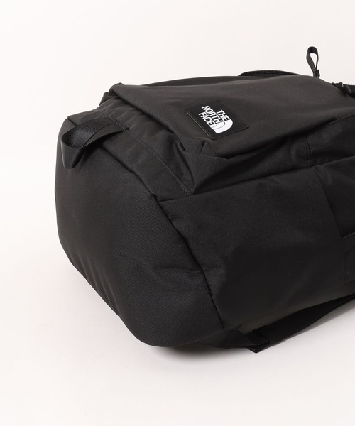 THE NORTH FACE(ザノースフェイス)の「THE NORTH FACE(ザ・ノースフェイス)/PC・A4収納可能 22L リュック バックパック 通勤通学/TNF DAY PACK M(バックパック/リュック・レディース・ブラック/ホワイト・FREE)」の5枚目の写真