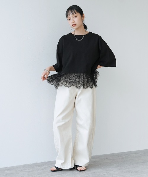 Yeoun(ヨウン)の「裾レースTシャツ(Tシャツ/カットソー・レディース・ブラック/オフホワイト・FREE)」の6枚目の写真