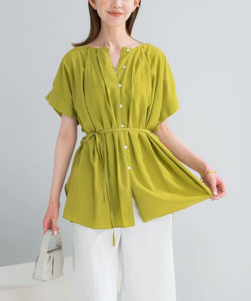 URBAN RESEARCH ROSSO WOMEN(アーバンリサーチ ロッソ)の「『一部WEB限定カラー』タックデザインブラウス(シャツ/ブラウス・レディース・グリーン系その他/ネイビー/ブラウン/オフホワイト・FREE)」の20枚目の写真