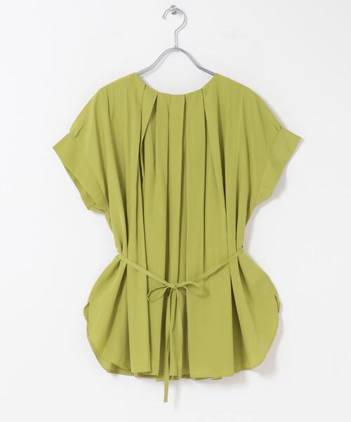 URBAN RESEARCH ROSSO WOMEN(アーバンリサーチ ロッソ)の「『一部WEB限定カラー』タックデザインブラウス(シャツ/ブラウス・レディース・グリーン系その他/ネイビー/ブラウン/オフホワイト・FREE)」の5枚目の写真