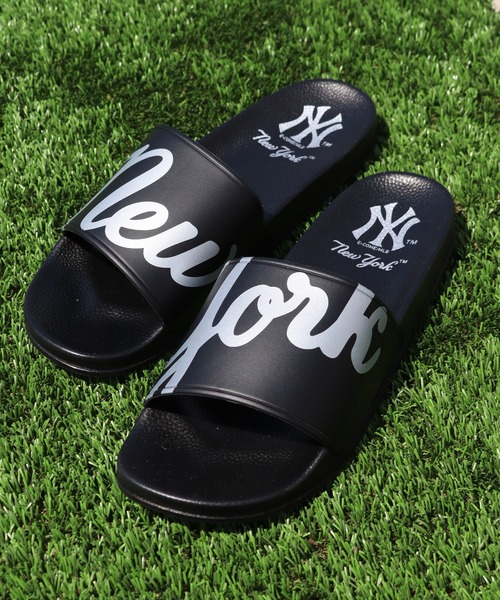 MLB(メジャーリーグベースボール)の「【MLB/メジャーリーグベースボール】スクリプトロゴ シャワーサンダル/リカバリーサンダル(サンダル・メンズ・ブラック系2/ブラック系1/ブラック系4/ブラック系3・26cm/27cm/28cm)」の3枚目の写真