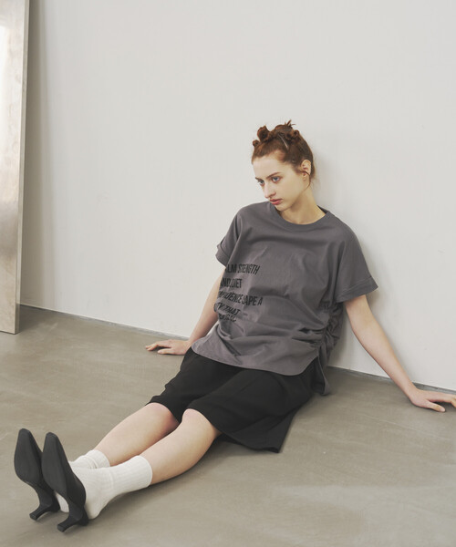 Firsthand(ファーストハンド)の「Firsthand/ファーストハンド オーガニックコットン シャーリングロゴ Tシャツ(Tシャツ/カットソー・レディース・チャコールグレー/ブラウン/ホワイト・FREE)」の17枚目の写真
