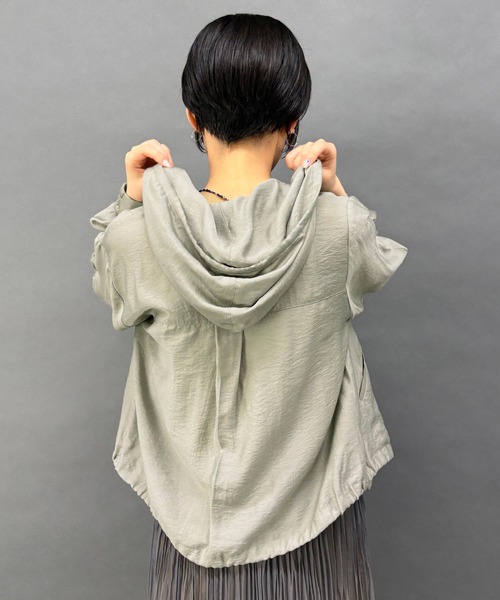 NICOLE white(ニコルホワイト)の「シアーパーカー(その他アウター・レディース・カーキ/ブラック/オフホワイト/ベージュ/ネイビー・FREE)」の19枚目の写真