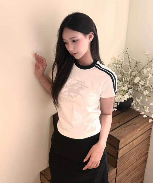 NOTUSUAL（ノットユージュアル）の「ドットホールセミクロップ半袖Tシャツ 6色（Tシャツ/カットソー・レディース・ホワイト/スカイブルー/ネイビー/ピンク/ライトブラウン/ホワイト×グリーン・1(S)）」の18枚目の写真