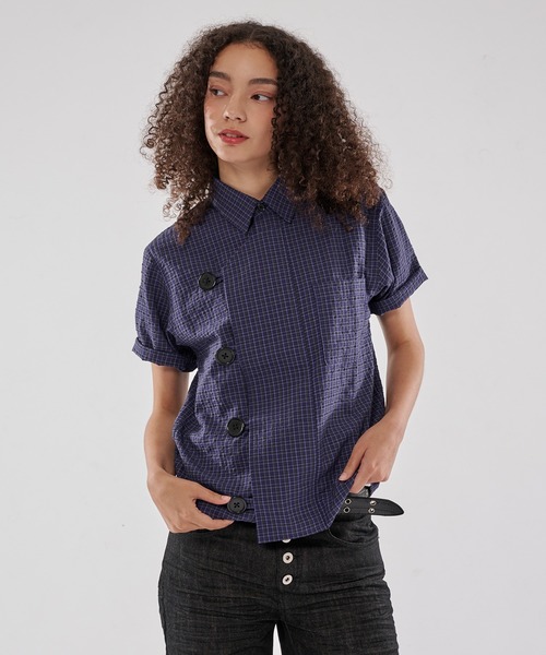 WISH FOR EVER(ウィッシュフォーエバー)の「ASYMMETRY BIG BUTTON SHIRT/アシンメトリービッグボタンシャツ(シャツ/ブラウス・メンズ・ネイビー/ブラック/パープル・SMALL/MEDIUM/LARGE)」の3枚目の写真