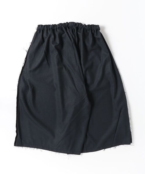 my beautiful landlet(マイビューティフルランドレット)の「【my beautiful landlet】 SUPER 100's WOOL OXFORD WIDE HALF PANTS(その他パンツ・メンズ・ブラック・1)」の6枚目の写真