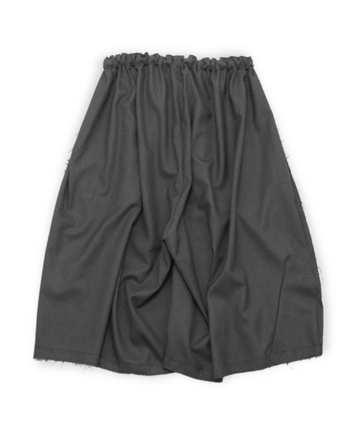 my beautiful landlet(マイビューティフルランドレット)の「【my beautiful landlet】 SUPER 100's WOOL OXFORD WIDE HALF PANTS(その他パンツ・メンズ・ブラック・1)」の5枚目の写真
