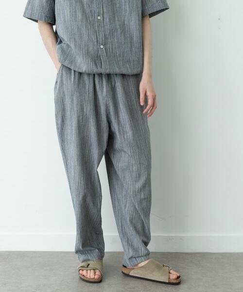 URBAN RESEARCH Sonny Label(アーバンリサーチサニーレーベル)の「ミニ千鳥格子イージーワイドパンツ(その他パンツ・メンズ・ブラック/ネイビー・MEDIUM/LARGE)」の1枚目の写真