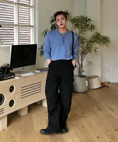 MISEKISEOUL MEN(ミセキソウルメンズ)の「Double knee carpenter pants BLACK(デニムパンツ・メンズ・その他・1/2/3)」の4枚目の写真