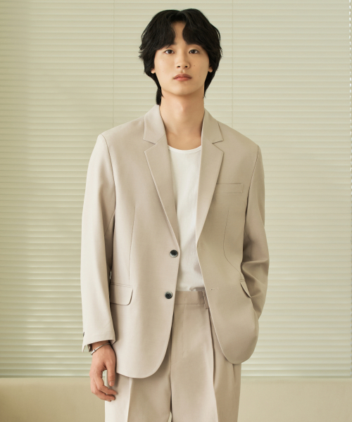 HYOJI（ヒョージ）の「SS ウォッシャブルレギュラーフィットブレザー (S01-5カラー)（テーラードジャケット・メンズ・ブラック/ベージュ/ネイビー/グレイッシュベージュ/チャコール・S/M/L/XL/XXL）」の9枚目の写真
