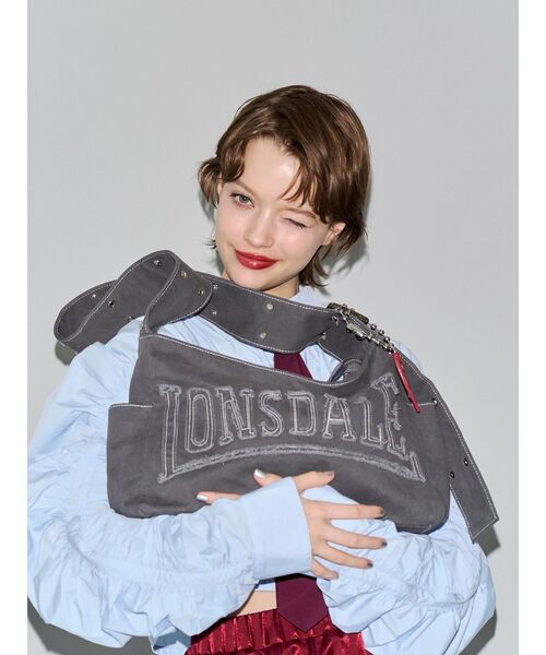 jouetie(ジュエティ)の「【LONSDALE×jouetie】スタッズショルダーBAG(ショルダーバッグ・レディース・ブラック/ブラウン・FREE)」の1枚目の写真