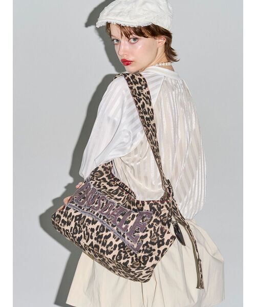 jouetie(ジュエティ)の「【LONSDALE×jouetie】スタッズショルダーBAG(ショルダーバッグ・レディース・ブラック/ブラウン・FREE)」の3枚目の写真