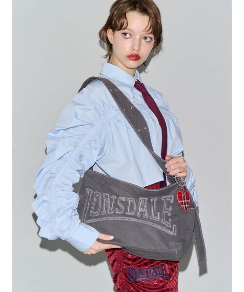 jouetie(ジュエティ)の「【LONSDALE×jouetie】スタッズショルダーBAG(ショルダーバッグ・レディース・ブラック/ブラウン・FREE)」の4枚目の写真
