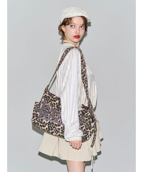 jouetie(ジュエティ)の「【LONSDALE×jouetie】スタッズショルダーBAG(ショルダーバッグ・レディース・ブラック/ブラウン・FREE)」の13枚目の写真