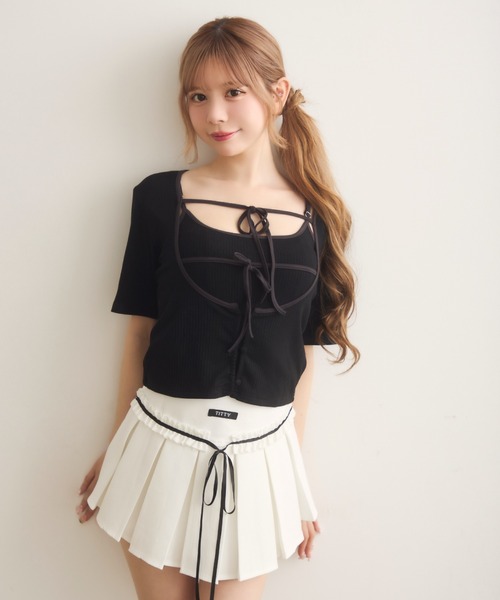 TITTY&CO.（ティティーアンドコー）の「ダブルリボンキャミセットトップス（Tシャツ/カットソー・レディース・ベージュ/ブラック・FREE）」の15枚目の写真