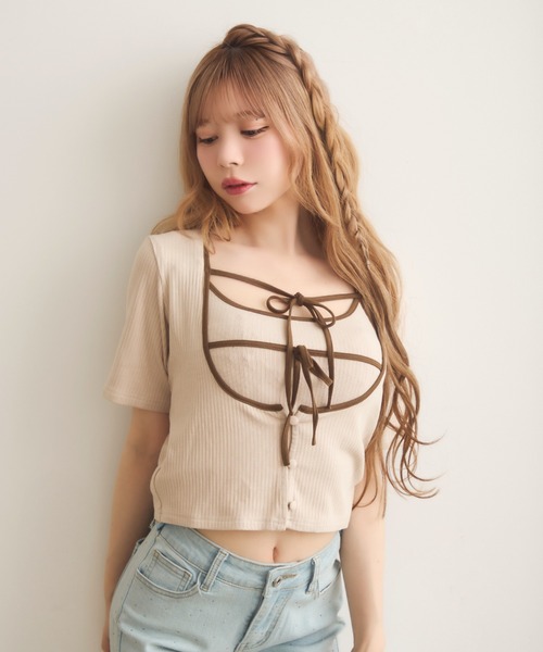 TITTY&CO.（ティティーアンドコー）の「ダブルリボンキャミセットトップス（Tシャツ/カットソー・レディース・ベージュ/ブラック・FREE）」の5枚目の写真