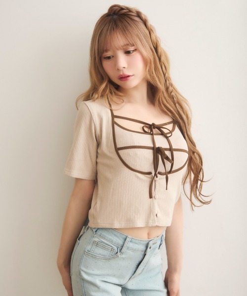 TITTY&CO.（ティティーアンドコー）の「ダブルリボンキャミセットトップス（Tシャツ/カットソー・レディース・ベージュ/ブラック・FREE）」の7枚目の写真