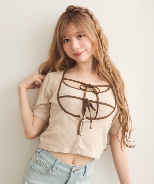 TITTY&CO.（ティティーアンドコー）の「ダブルリボンキャミセットトップス（Tシャツ/カットソー・レディース・ベージュ/ブラック・FREE）」の8枚目の写真
