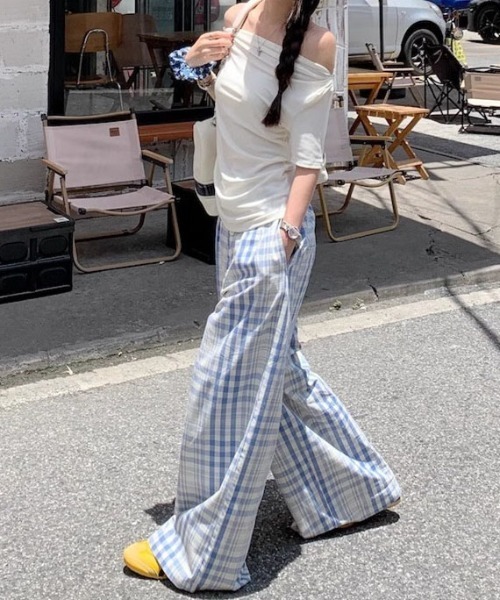 &soiree(アンドソワレ)の「ニュアンスカラーチェックワイドパンツ(その他パンツ・レディース・ブルー・SMALL/MEDIUM)」の3枚目の写真