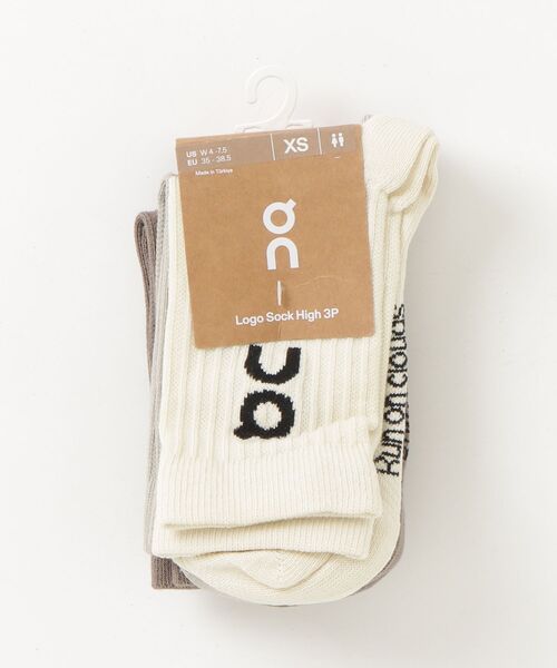 On（オン）の「On/オン　Logo Sock High 3P（ソックス/靴下・メンズ・アイボリー/ホワイト/ブラック・2/1）」の5枚目の写真