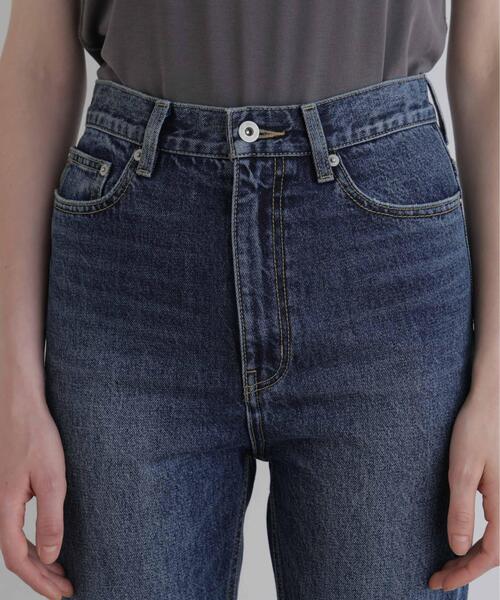 LE PHIL(ルフィル)の「◆クロスデニムパンツ(デニムパンツ・レディース・ネイビー/ブルー・1/0)」の13枚目の写真