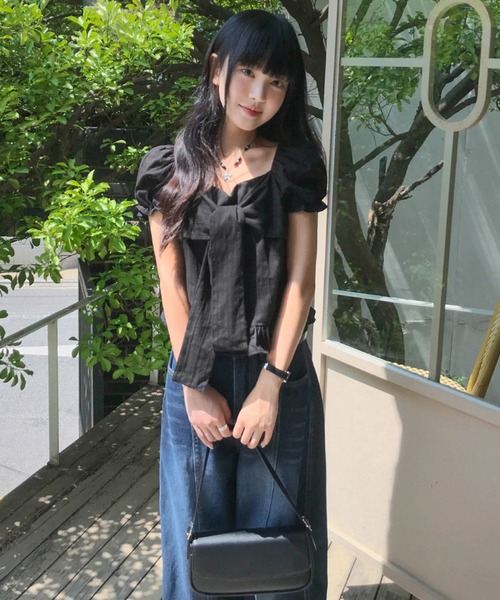 Girly Doll（ガーリードール）の「フロントリボンパフスリギャザーブラウス（シャツ/ブラウス・レディース・ブラック/ホワイト/ブルー・FREE）」の8枚目の写真