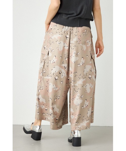 RODEO CROWNS WIDE BOWL(ロデオクラウンズワイドボウル)の「PATTERN カーゴスカーチョ(その他パンツ・レディース・ベージュ系その他/ブラック系その他/カモフラージュ・FREE)」の10枚目の写真
