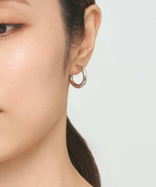 UNITED JEWELS-ef-(ユナイテッドジュエルズイフ)の「Hoop Earrings(イヤリング・レディース・シルバー/イエローゴールド・FREE)」の6枚目の写真